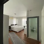 Nurer Aparthotel 2*
