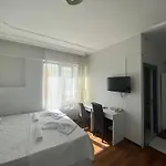 Nurer Aparthotel 2*