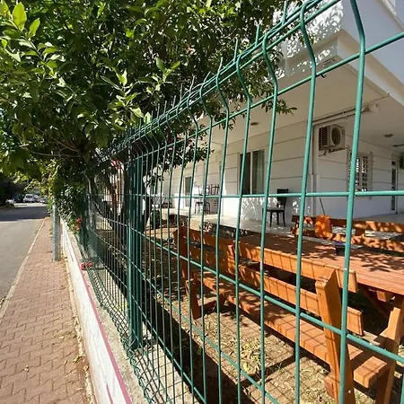 Nurer Apart Ξενοδοχείο με διαμερίσματα Αττάλεια